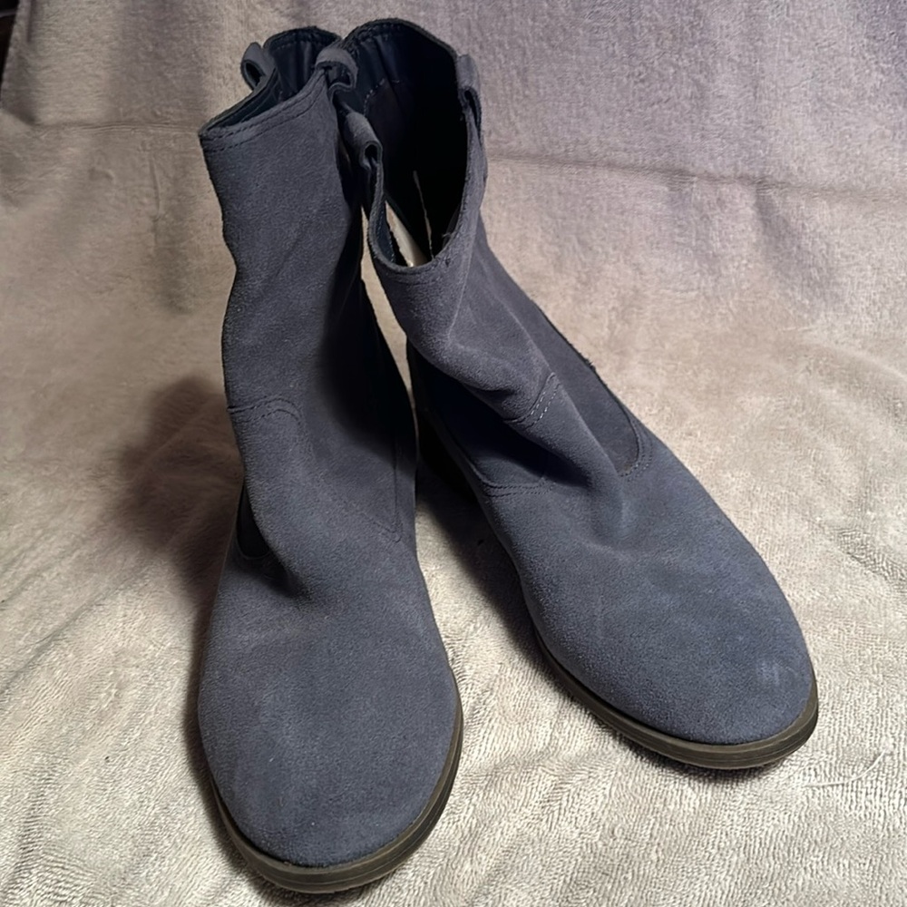 Dusty slate blue real suede above ankle short boots W11 EUC